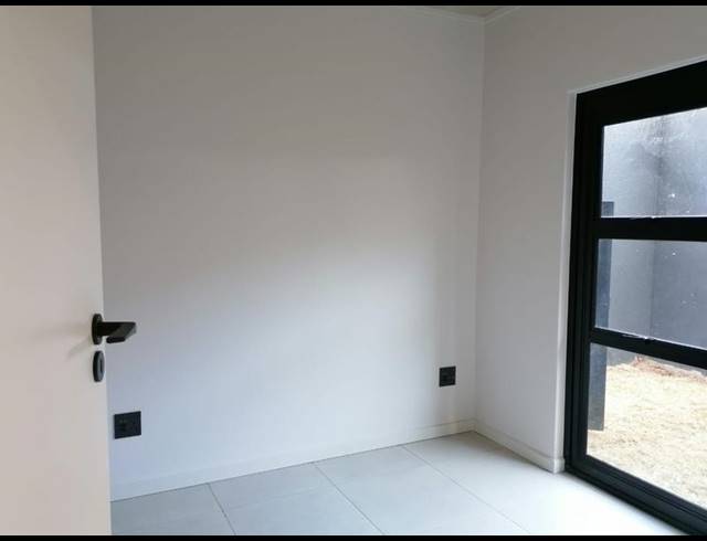 1 BEDROOM PROPERTY TO RENT IN WAVERLEY
